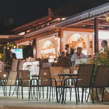 Dionyssos Village Apart-hotel Kato Daratso