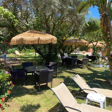 Apart-hotel Dionyssos Village