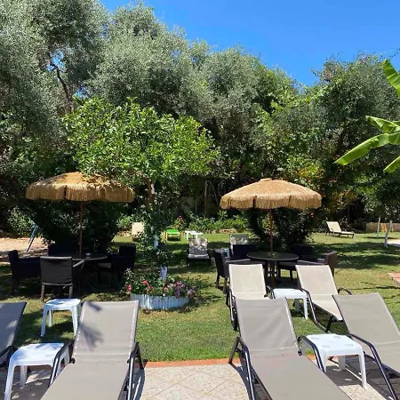 Dionyssos Village Apart-hotel Kato Daratso